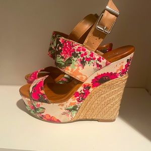 Jessica Simpson fun wedges
